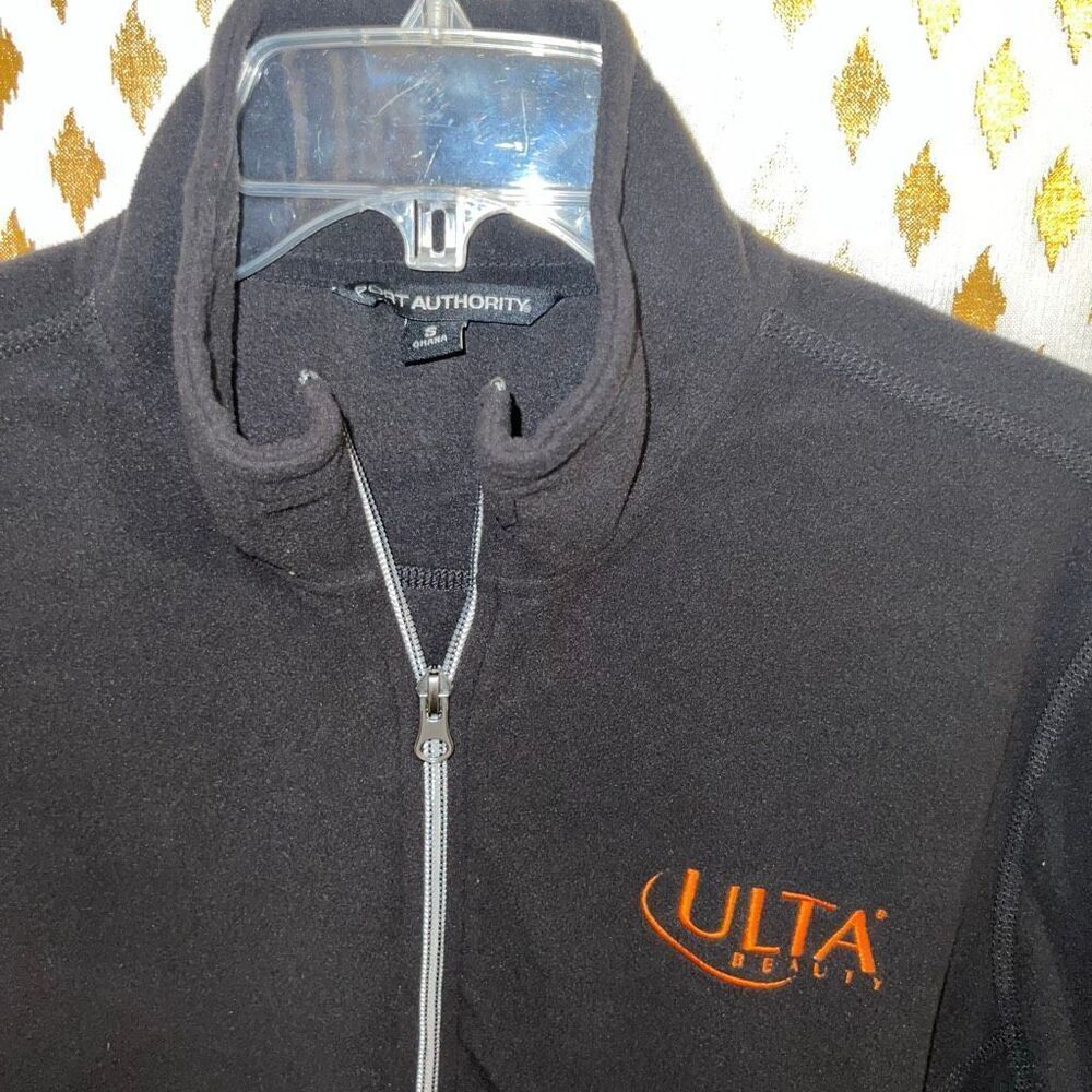 Ulta quarter zip sweater fleece black size S - Picture 2 of 3